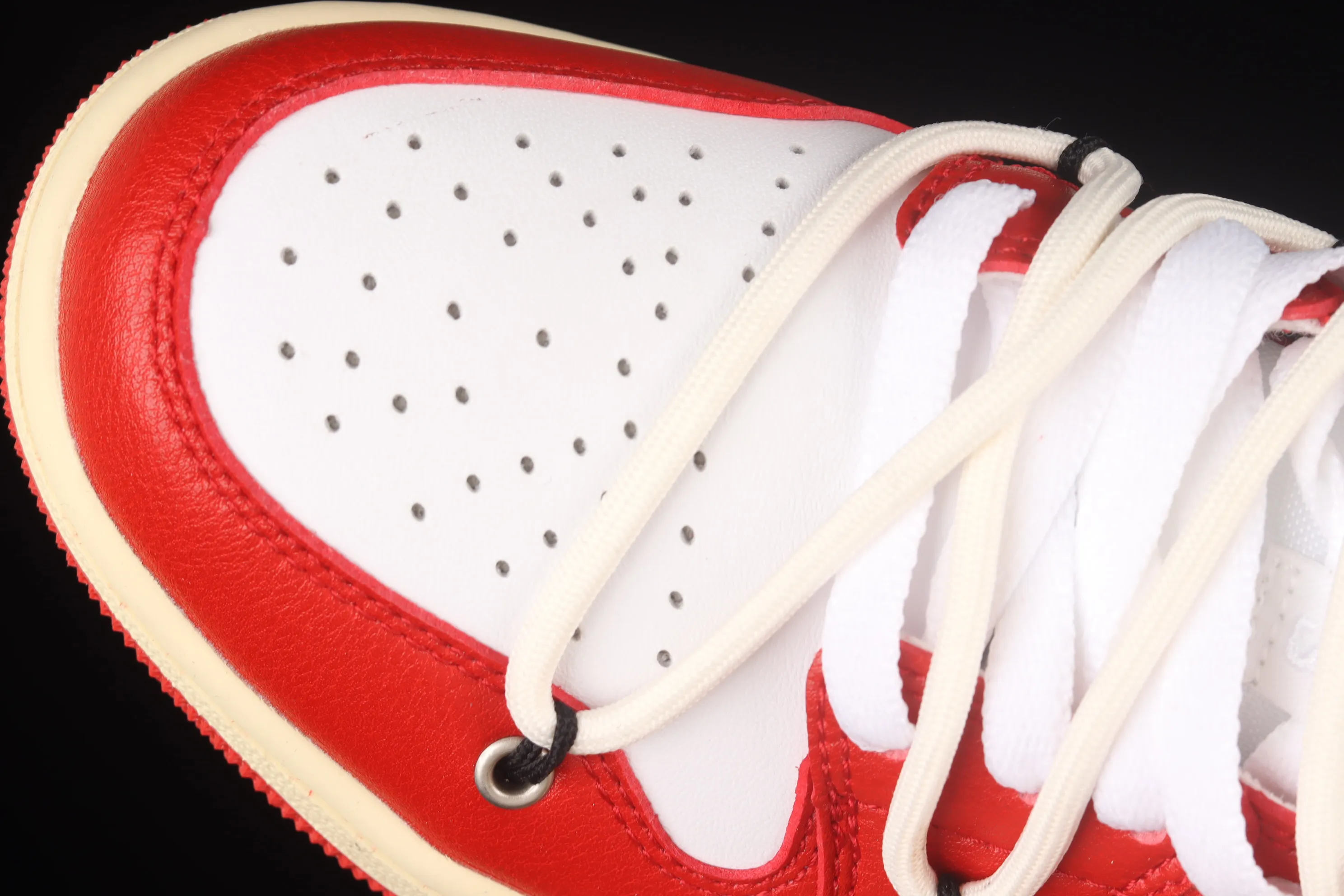 All categories Air Jordan Jordan series basketball shoes Air Jordan 1 Low Air Jordan 1 Low AJ1 Joe 1 customized version white and red Chicago deconstruction sports culture basketball shoes 553560-118